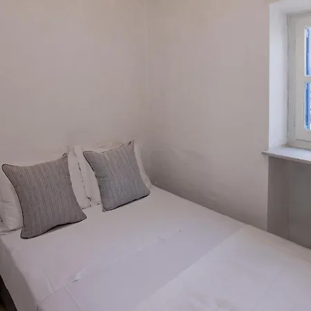 펜션 Platanos Cycladic House *