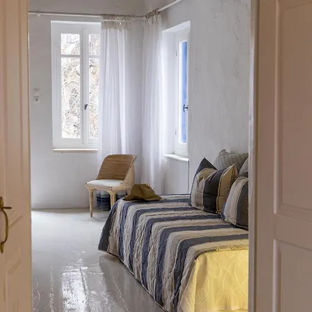 Platanos Cycladic House *