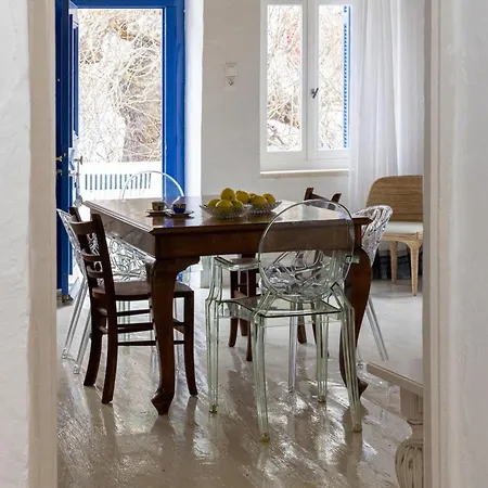 Platanos Cycladic House *