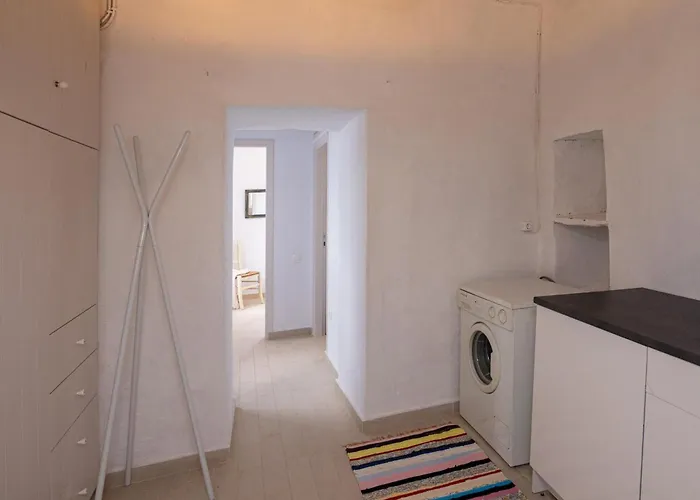 Platanos Cycladic House Casa de Férias