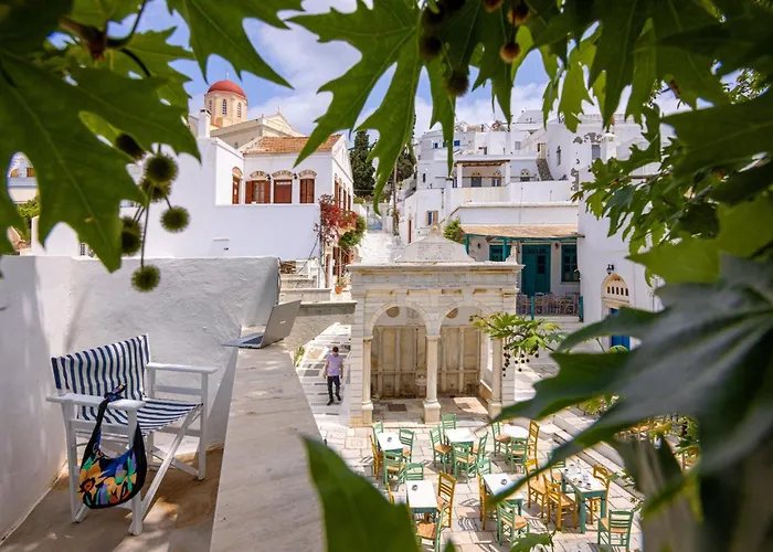 Casa de Férias Platanos Cycladic House
