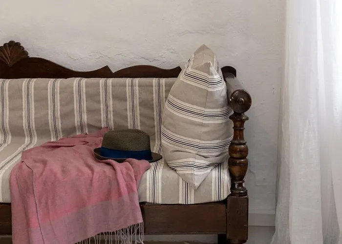 Casa de Férias Platanos Cycladic House