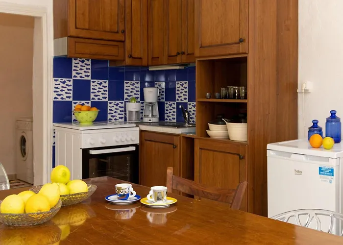 Platanos Cycladic House بيت للعطل Pánormos